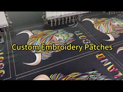 Tier gesticktes Eisen auf Kleidungs-Flecken 5 - 8cm Pandone-Farbe für Kleid