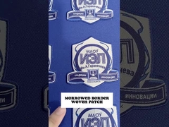 Kundenspezifische Kleidungs-Stickerei-Flecken Logo Iron On Embroidered Patchs selbstklebende