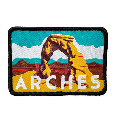 6 Farbnähen kundenspezifischer Jean Patches Natural Creative Brand-Name auf gesponnenen Flecken