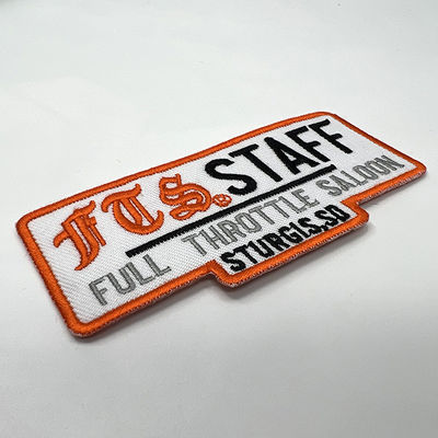 Kundenspezifische Großhandelsstickerei Logo Patch Iron On Badges für Kleidung