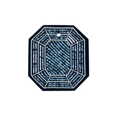 Festigkeit gesponnene kundenspezifische Form-Flecken Logo Patch Needle Loom Techniques mit hoher Dichte