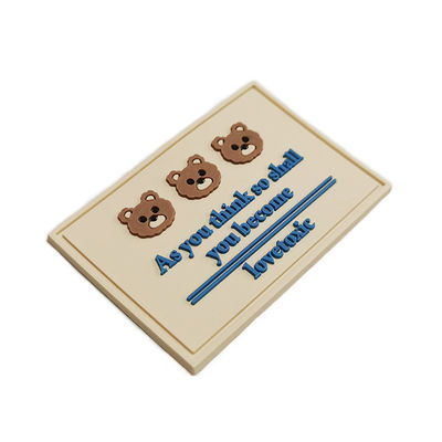 Kundenspezifischer PVCgummiflecken prägte Tasche 3D Logo Rubber Patch For Backpack