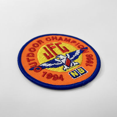 Heißer Verkaufs-kundenspezifisches Meister-Kasten-Stickerei-Eisen auf Flecken Logo Name Patches