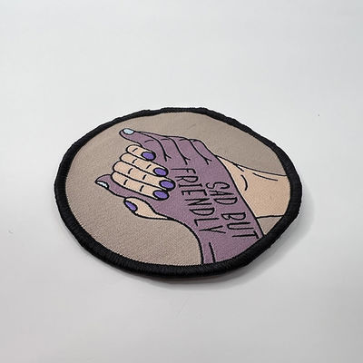 Overlock-Eisen auf gesponnenen Aufklebern kundenspezifischer Logo Pantone Color Waterproof