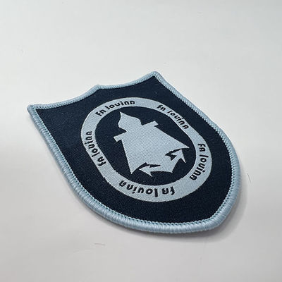 Eisen auf gesponnenem Logo Patches Laser Cut Eco freundlich für einheitliches Taschen-Gepäck